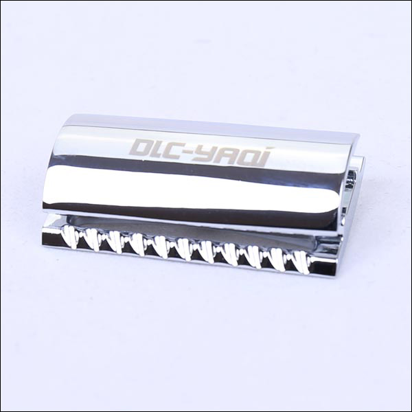 CHROME SCALLOPED BAR - DOUBLE EDGE RAZOR HEAD AND BASEPLATE ( MALE ) M5 x .8 AUSTRALIA