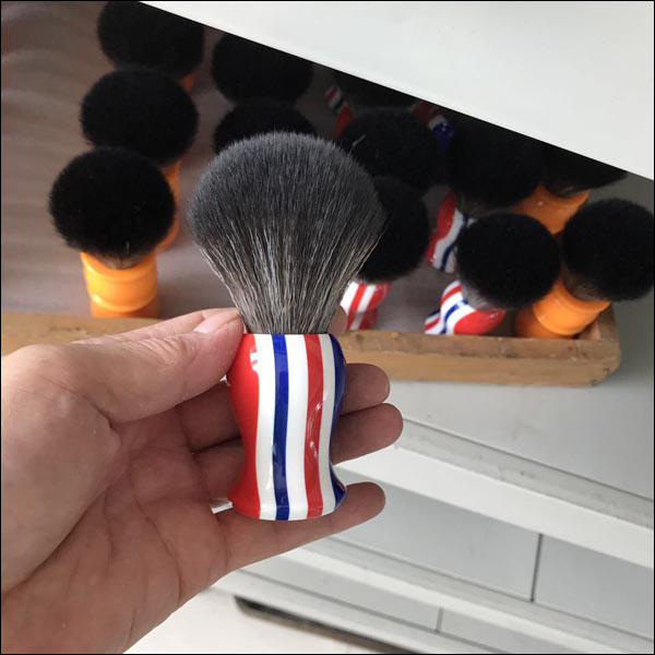 Australian Barber - AUSTRALIAN FLAG HANDLE SYNTHETIC SHAVING BRUSH - RED WHITE & BLUE - MARBLE HANDLE 24mm