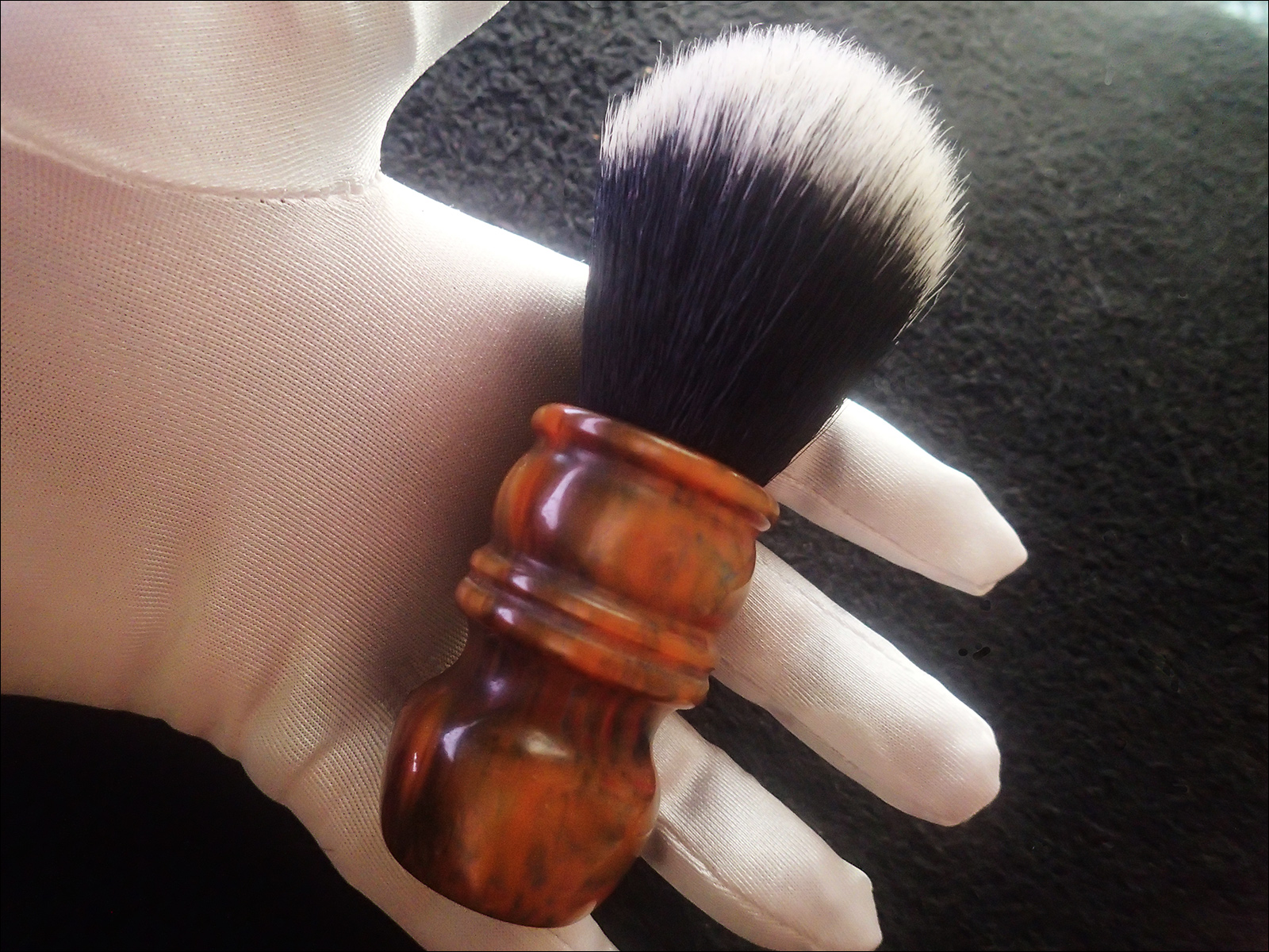 PROFESSIONAL BARBERS - SHAVING BRUSHES ARE RATED AS A MODERATE RISK OF INFECTION