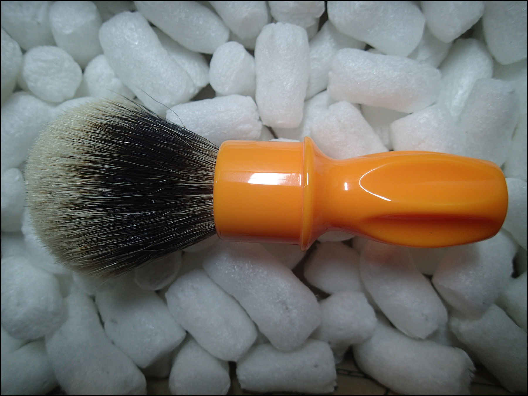 Razorock 400 Brush - Finest Badger with Butterscotch Rubberset Handle