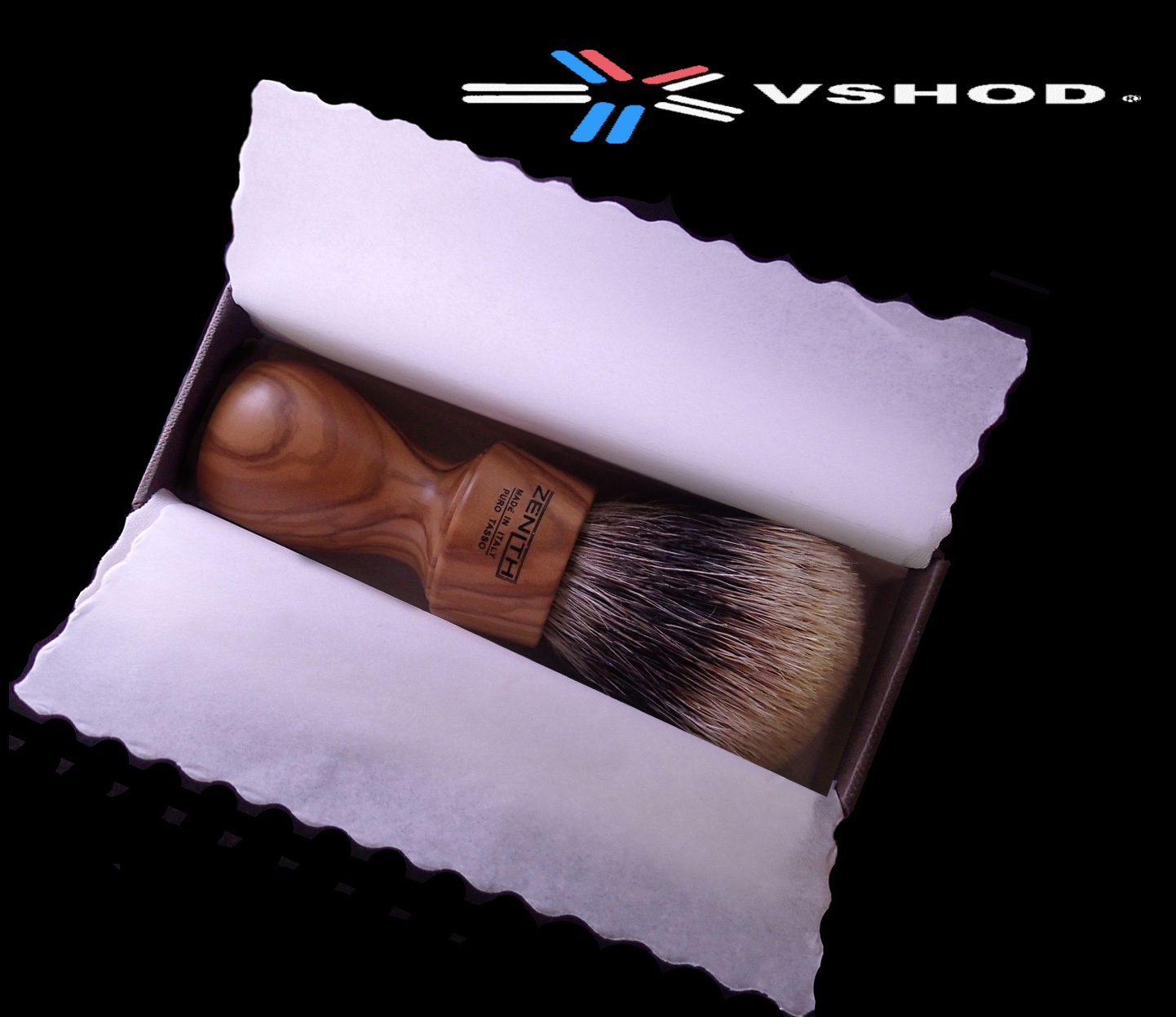 SILVERTIP OR MANCHURIAN BADGER SHAVING BRUSH - ( WITH HANDMADE - HAND TURNED WOODEN BARBERS HANDLE ) - AUSTRALIA